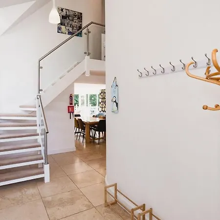 Luxurious 4 Bedroom New England Style - Trewhiddle V10 * St Austell