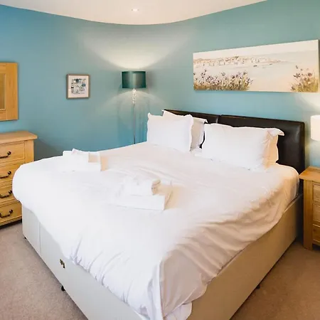 Luxurious 4 Bedroom New England Style - Trewhiddle V10 Ferienhaus St Austell